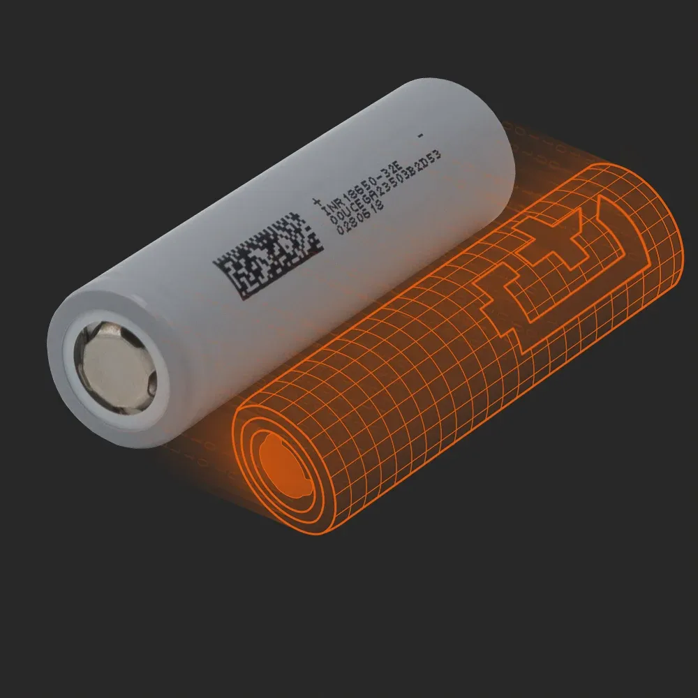 DMEGC INR18650-32E: the physical cell next to its Batemo model